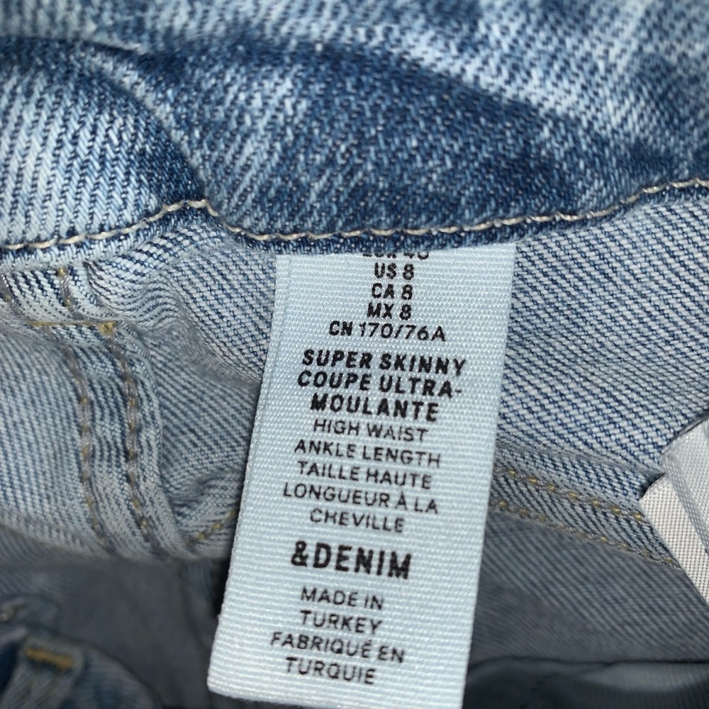 Jeans - Picture 4 of 5